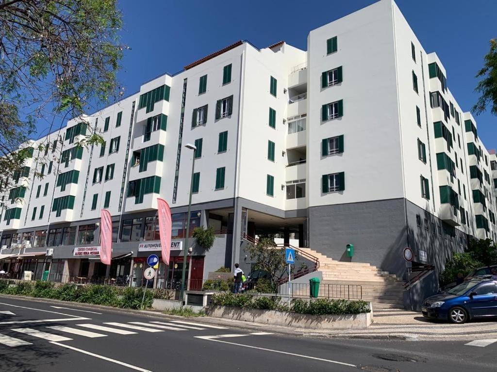 Madeira, 3 Bedroom Apartment With Ocean Views In Funchal Екстериор снимка