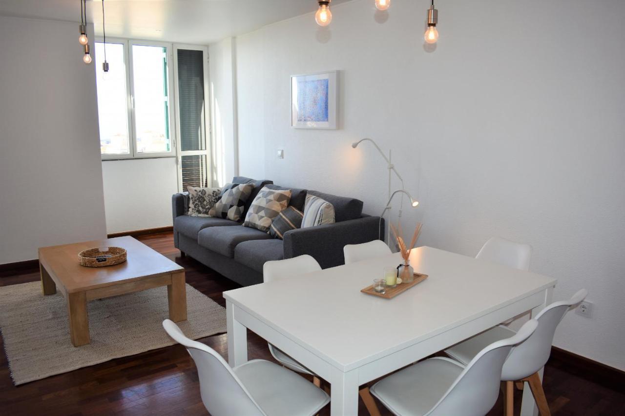 Madeira, 3 Bedroom Apartment With Ocean Views In Funchal Екстериор снимка